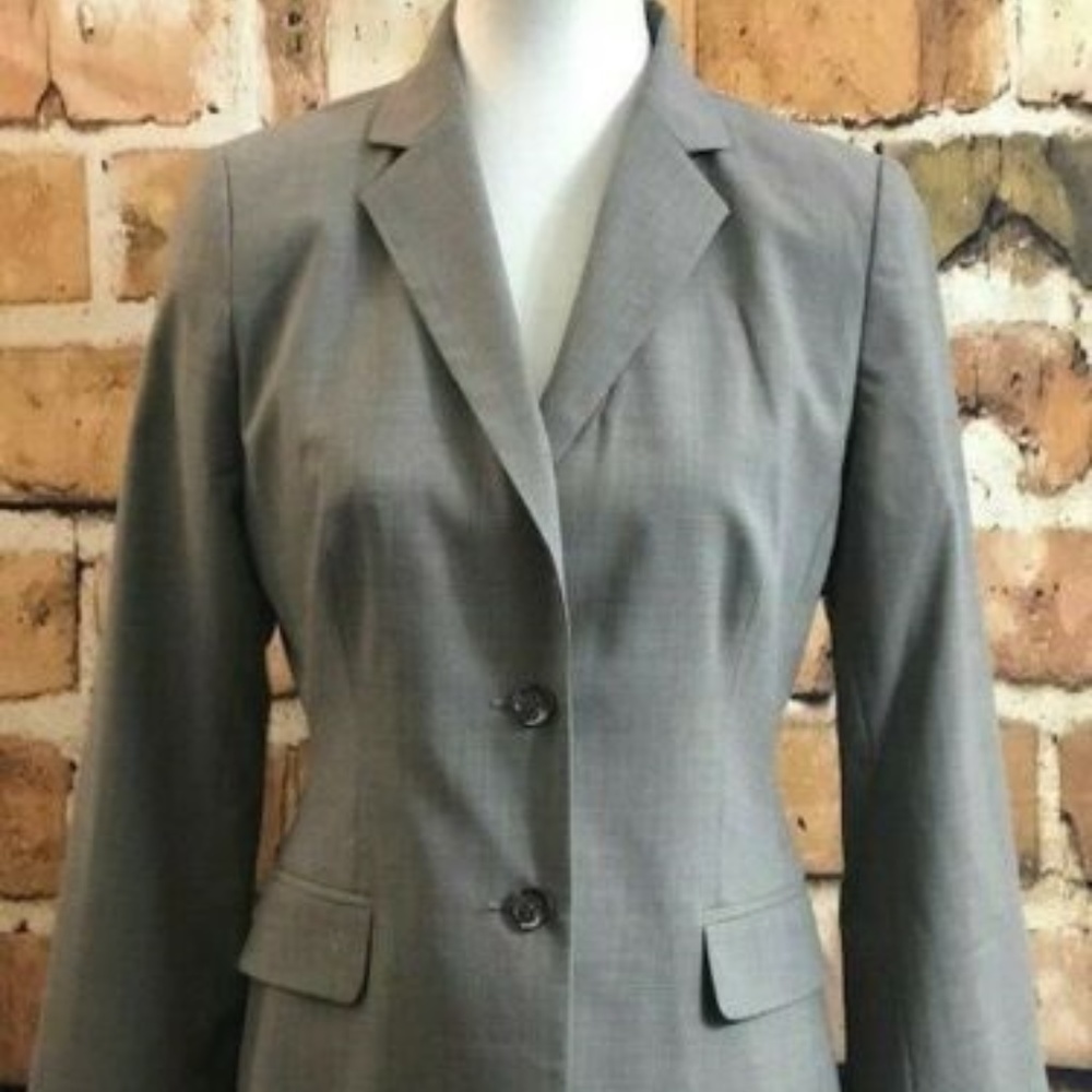 Banana Republic Gray Two Button Wool Blazer Size 6